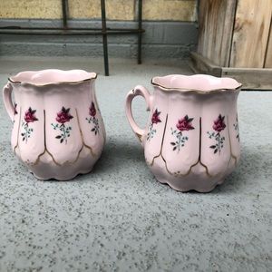 Set of 2 H & C vintage dusty pink floral mugs.